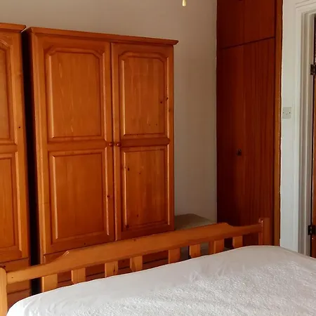 بيت للعطل Ekaterina Beach House