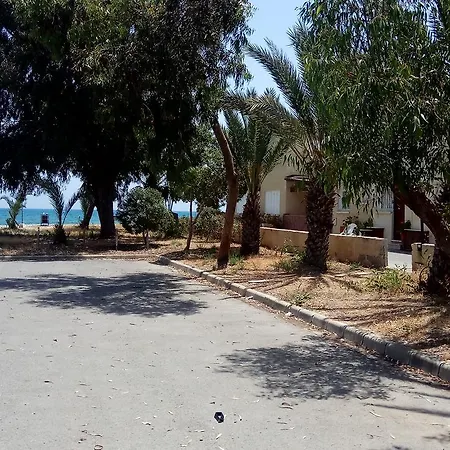 بيت للعطل Ekaterina Beach House